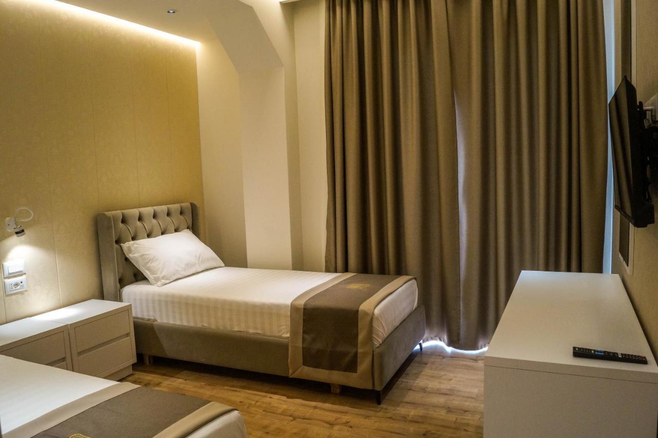 Red Hill Hotel 4*